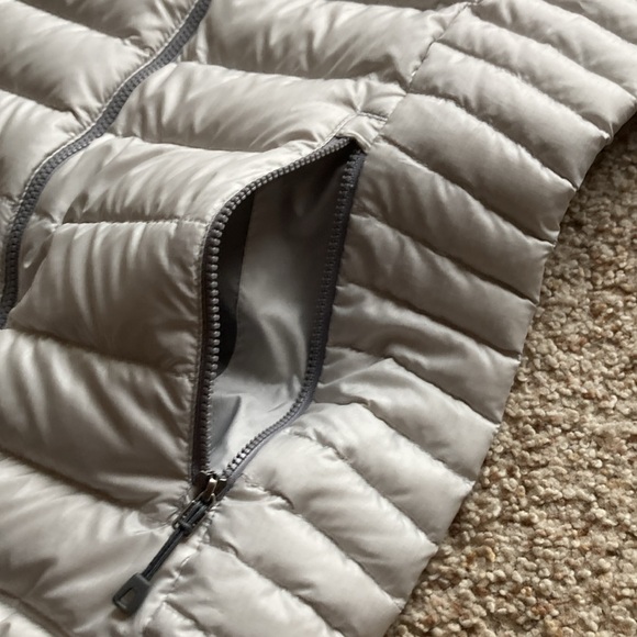 Patagonia Women’s Down Sweater Full Zip Down Insulated Jacket Light Gray XS - Picture 6 of 13
